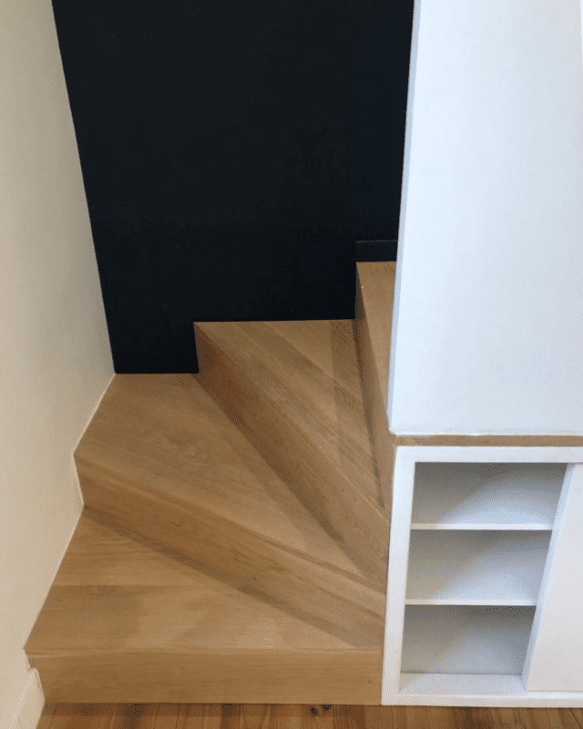 Escalier avec niche rangement